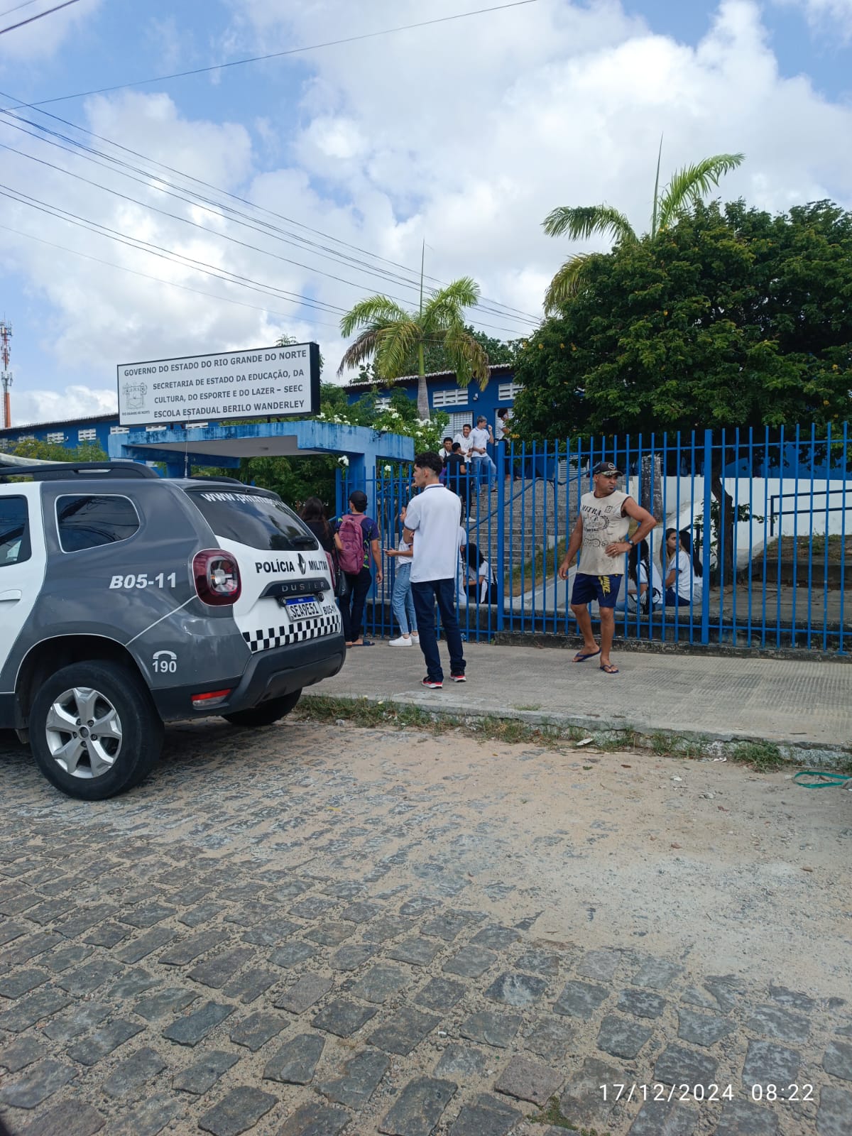 Estudante tenta matar professora e atinge colega com tiro em escola na zona Sul de Natal