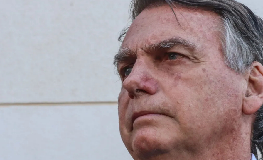 JAir Bolsonaro fechado