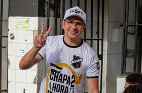 Dudu Machado é o coveiro do ABC