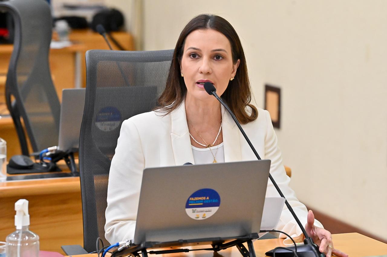 “A regulação da Sesap não funciona”, critica deputada Cristiane Dantas