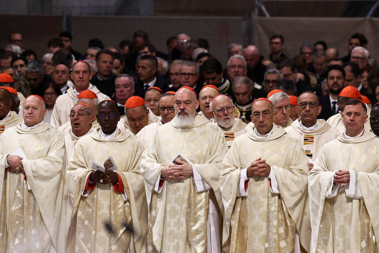 Voto em papel, fumaça preta ou branca; entenda o conclave, que elegerá novo papa