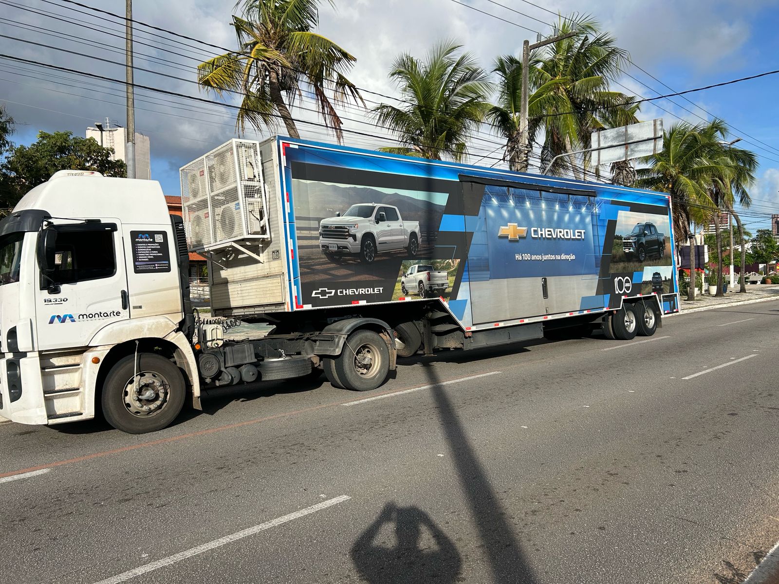 Chegada inédita da Carreta Chevrolet movimenta o mercado automotivo de Natal.