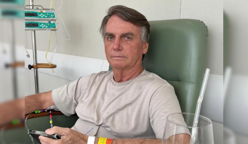 Bolsonaro tem previsão de alta para os próximos dias, diz boletim médico