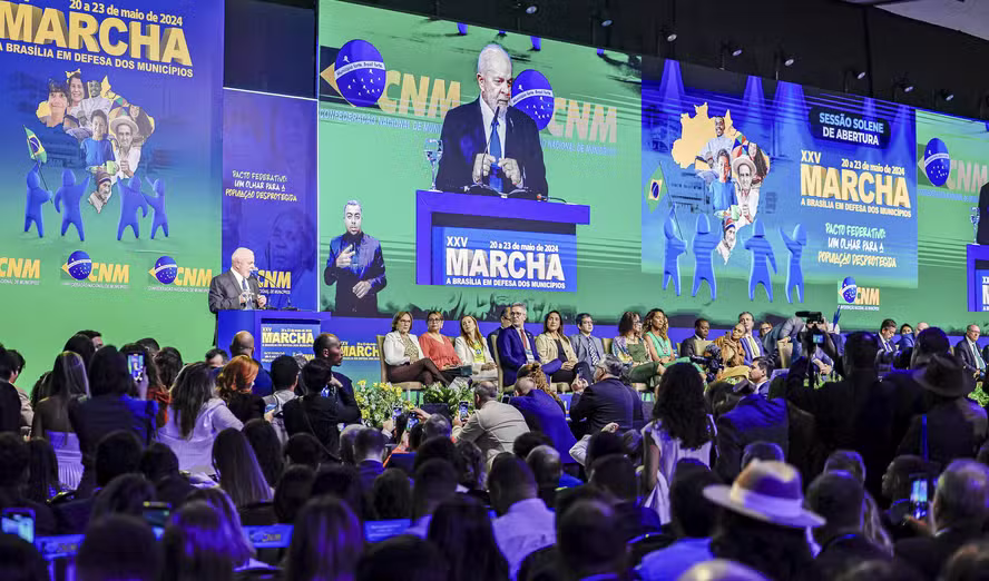 Vera Magalhães: Vaias são trilha sonora de crise sem fim lula prefeitos