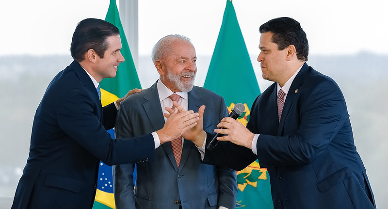 Lula se mostra pessimista e prevê semana de derrotas no Congresso hugo motta alcolumbre