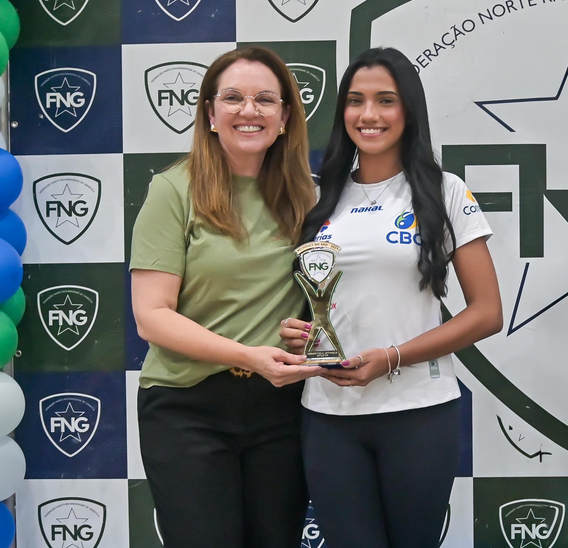 Atleta Gabriel Cunha é eleita melhor ginasta da ginástica rítmica do RN