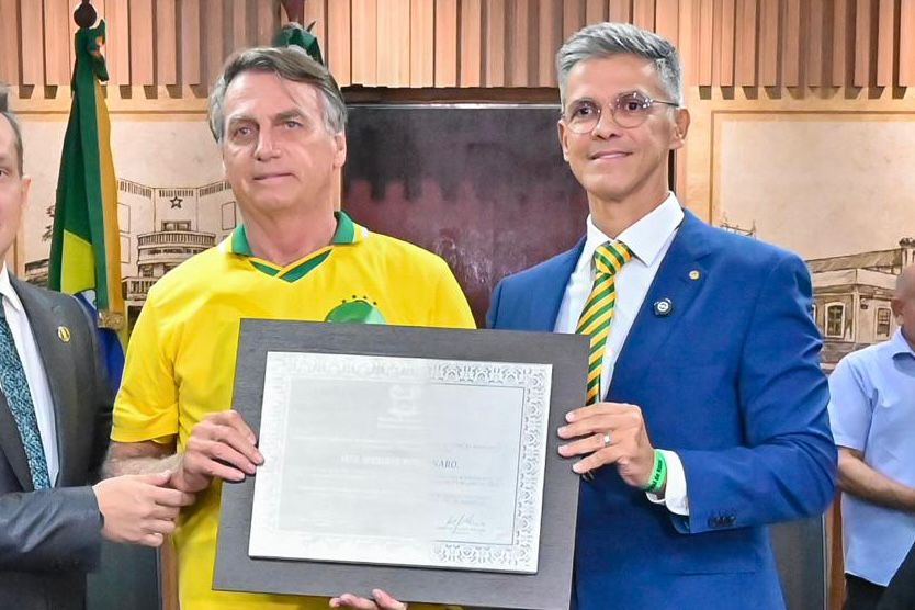 Deputado Coronel Azevedo exalta legado de Bolsonaro no RN e simbolismo da homenagem na entrega do título de Cidadão Potiguar 