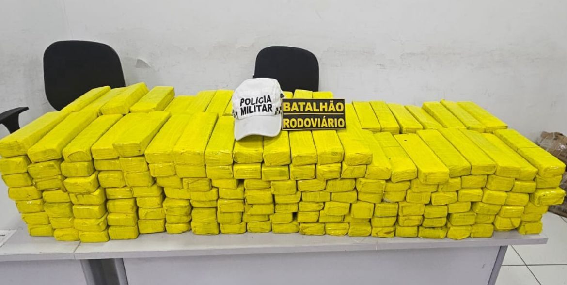 CPRE apreende mais de 150 quilos de maconha durante blitz na Grande Natal