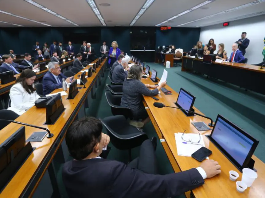 CCJ da Câmara analisa PEC da Segurança Pública nesta quarta-feira (9)