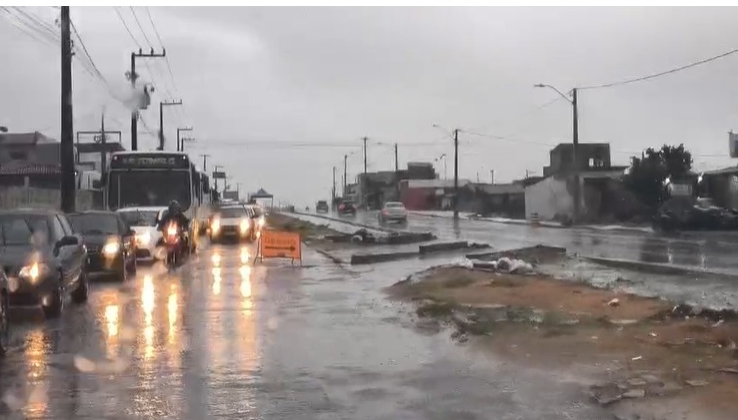 [VÍDEO] Chuva e descaso na Moema Tinôco