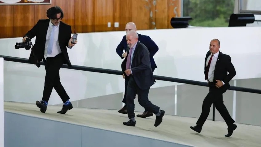 Lula correndo