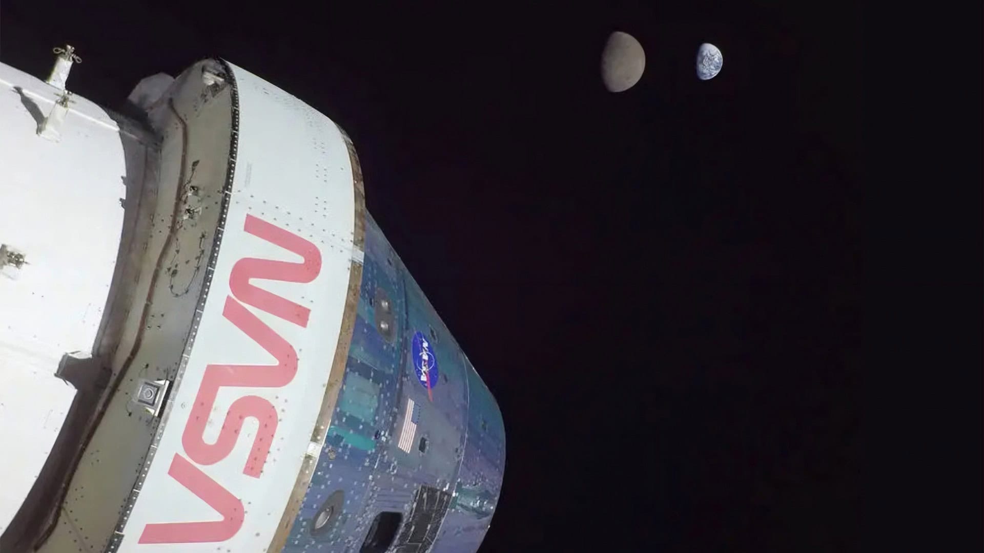 Imagem obtida em 2022, durante a missão Artemis 1, mas que ilustra perfeitamente a visão dos astronautas da Artemis 2 no espaço - Crédito: NASA