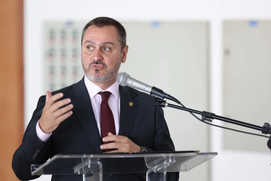 foto-pf-andrei-rodrigues1 (1).webp