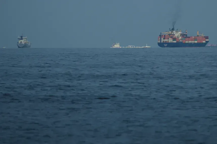 navios-no-Estreito-Ormuz.webp
