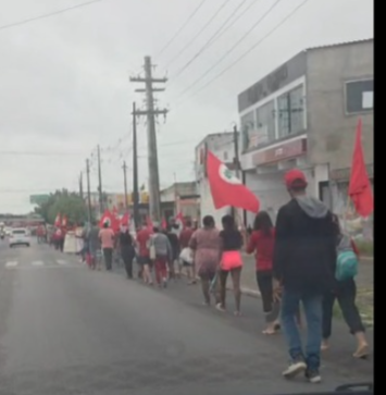 Ao invés de protestar na governadoria, MST tumultua trânsito na zona Norte