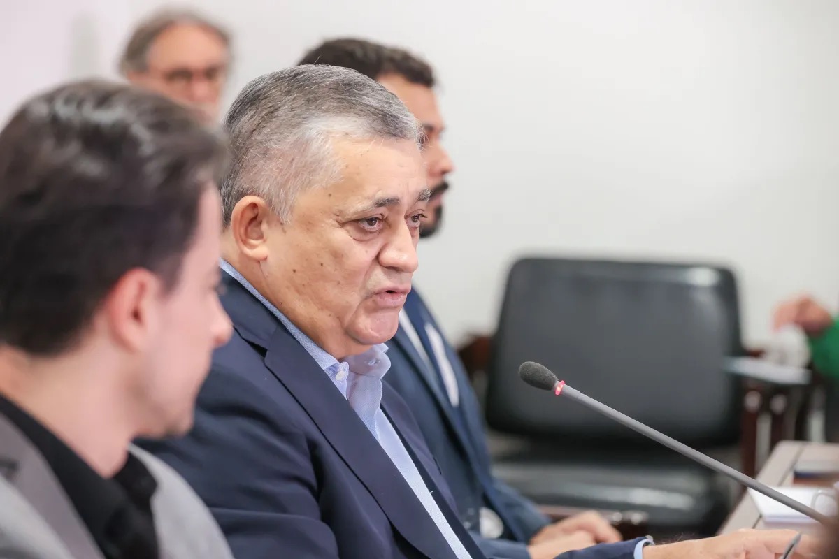 Ministro de Estado Chefe da Secretaria de Relações Institucionais da Presidência da República (SRI), José Guimarães, durante café da manhã com jornalistas no Palácio do Planalto  • GIL FERREIRA