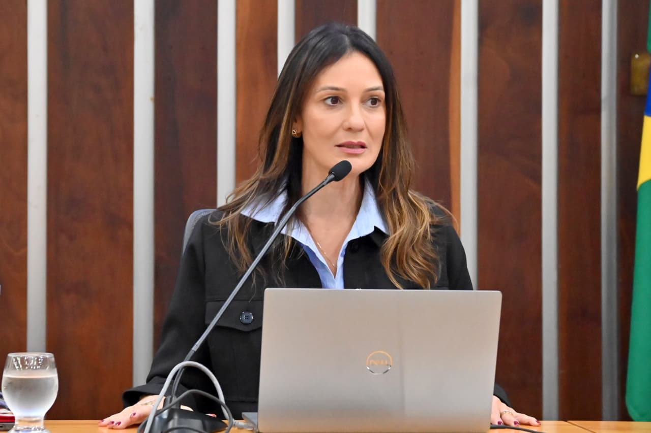cristiane dantas deputada