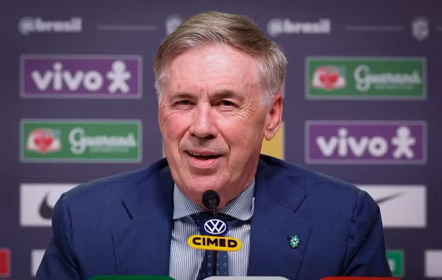 O técnico Carlo Ancelotti anunciou os convocados da seleção para a Copa do Mundo — Foto: Rafael Ribeiro / CBF