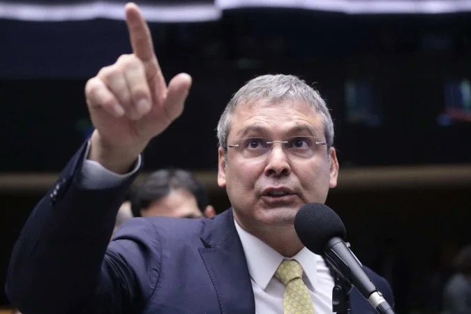 lindbergh farias - (crédito: Bruno Spada/Câmara)