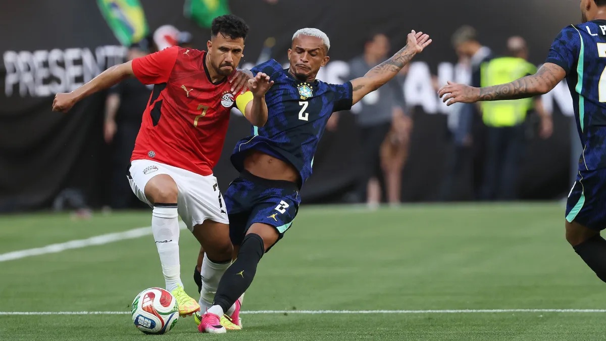 Wesley sente lesão e é substituído em Brasil x Egito  • Getty Images