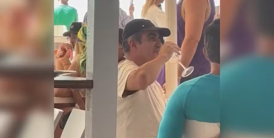 Ciro Nogueira relaxa em Ibiza — Foto: Imagem obtida pela coluna do Lauro Jardim