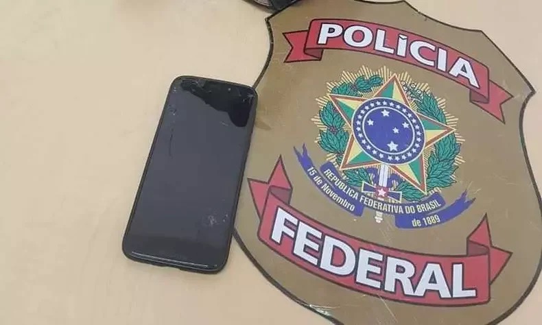 celular apreendido  (foto: Divulgação/ Polícia Federal)