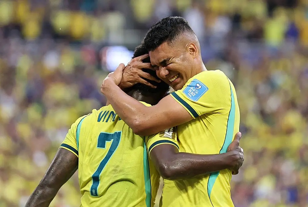 Vini Jr. e Casemiro representam o Brasil na lista de melhores da Copa após fim da fase de grupos (Carmen Mandato - FIFA/FIFA/Getty Images)