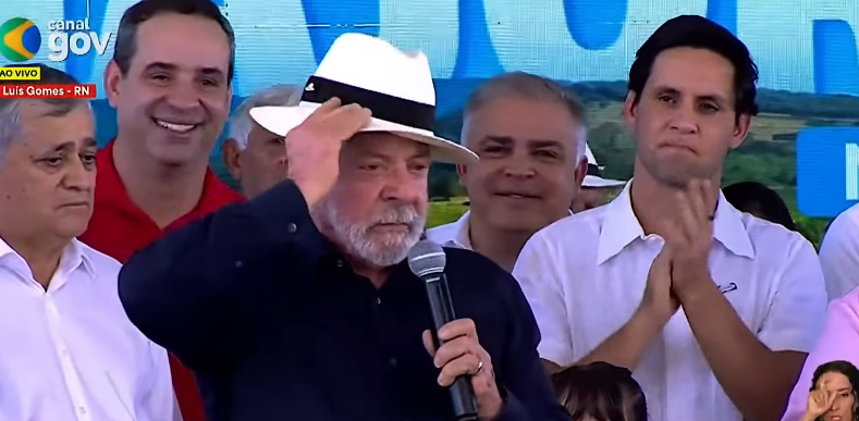 FireShot Capture 1586 - Presidente Lula na inauguração de túnel para transposição das água_ - [www.youtube.com].png