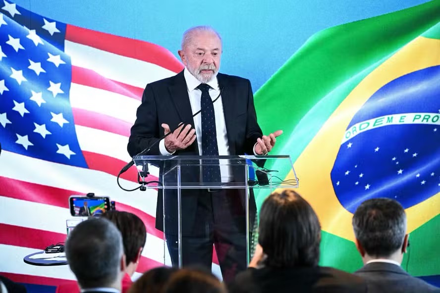Lula EUA — Foto: Saul Loeb/AFP