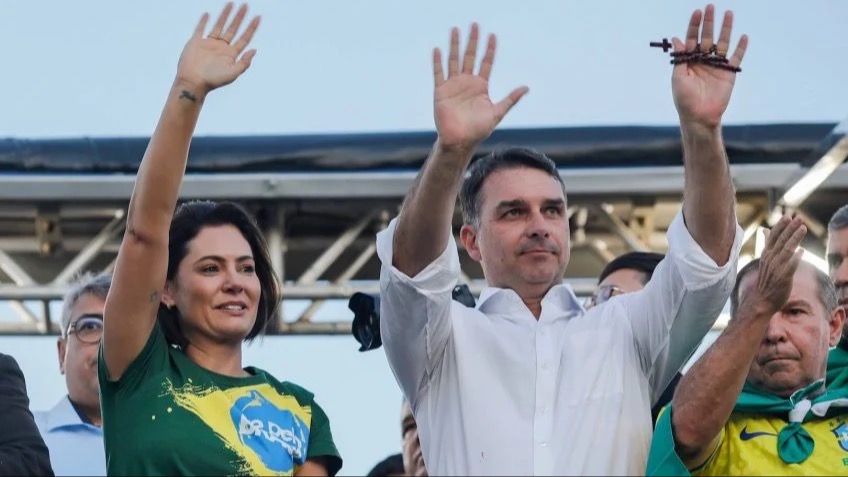Michelle e Flávio Bolsonaro