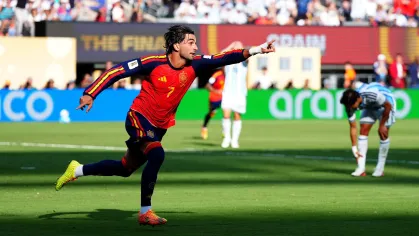 Ferran Torres, da Espanha, celebrando o gol diante da Argentina, em partida válida pela final da Copa do Mundo   •  Nick Potts/PA Images via Getty Images