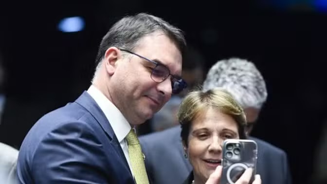 Flavio Bolsonaro e Tereza Cristina 