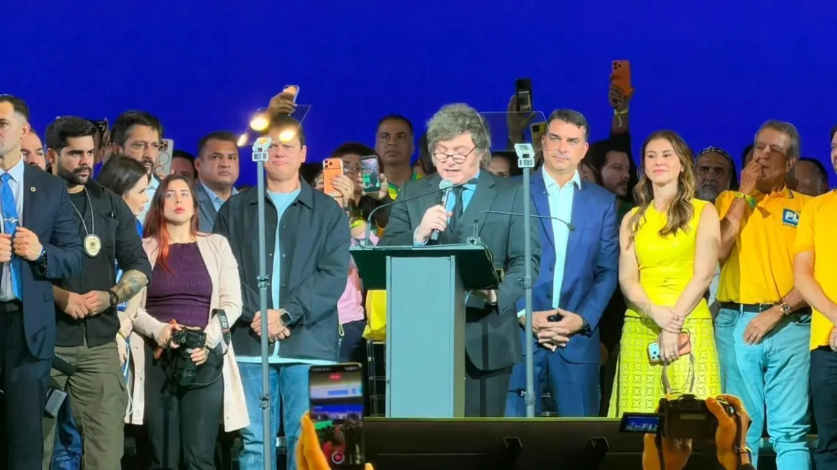 Presidente-argentino-discursou-durante-convencao-nacional-do-PL-que-lancou-Flavio-ao-Planalto.webp