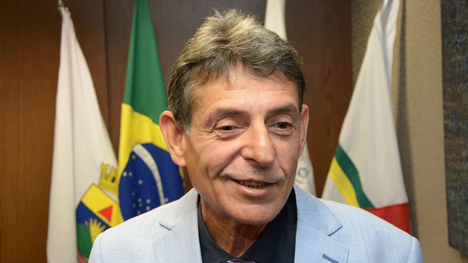Not-Entrada-em-exercicio-do-juiz-Milton-Livio-Lemos-Salles-960x540.jpg.webp