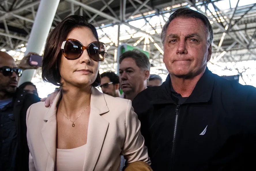 michelle e jair bolsonaro| — Foto: Brenno Carvalho / Agência O Globo