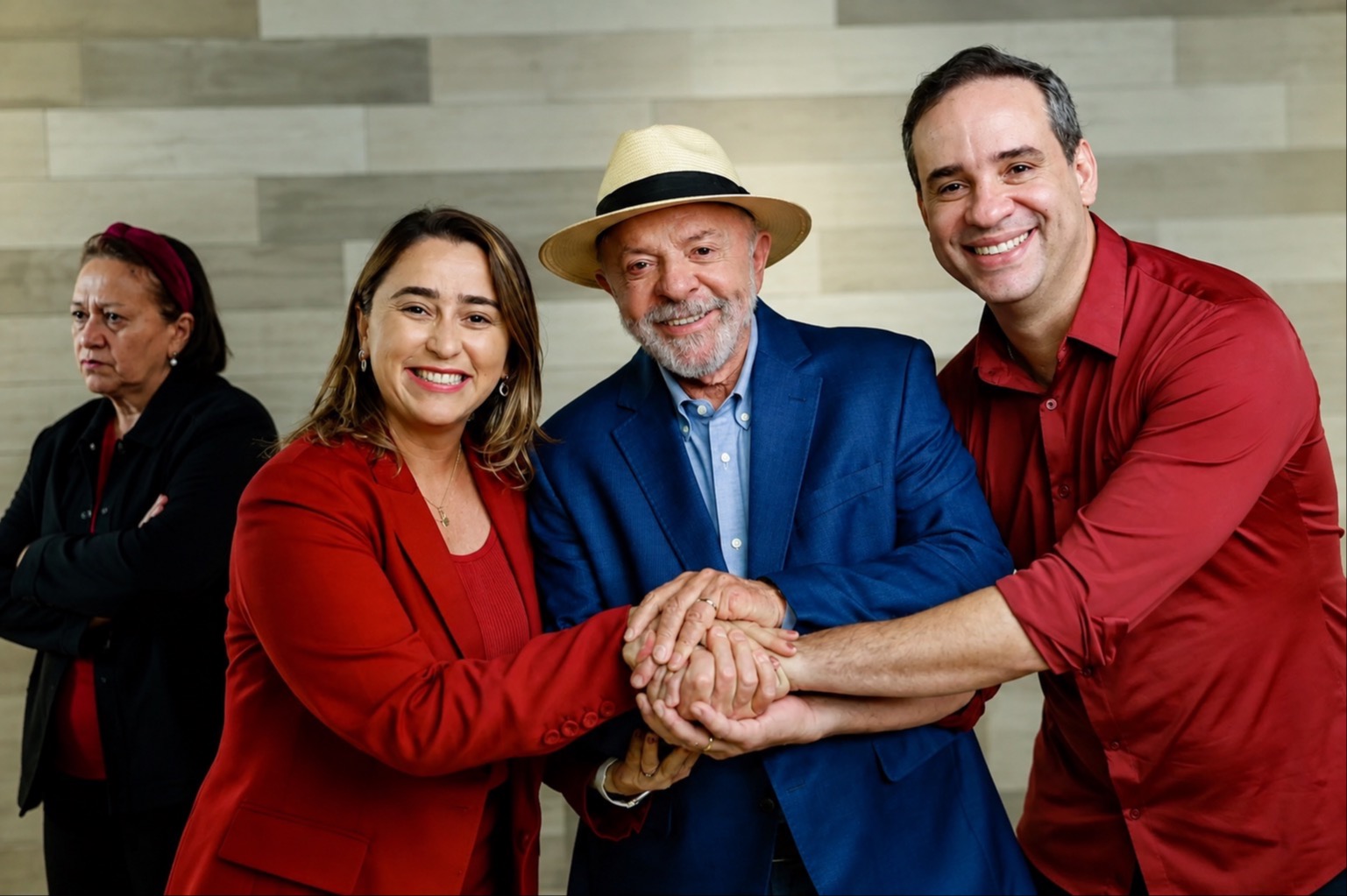 Fatima Bezerra fica de fora da foto de Samanda e Cadu com Lula | Imagem gerada por IA