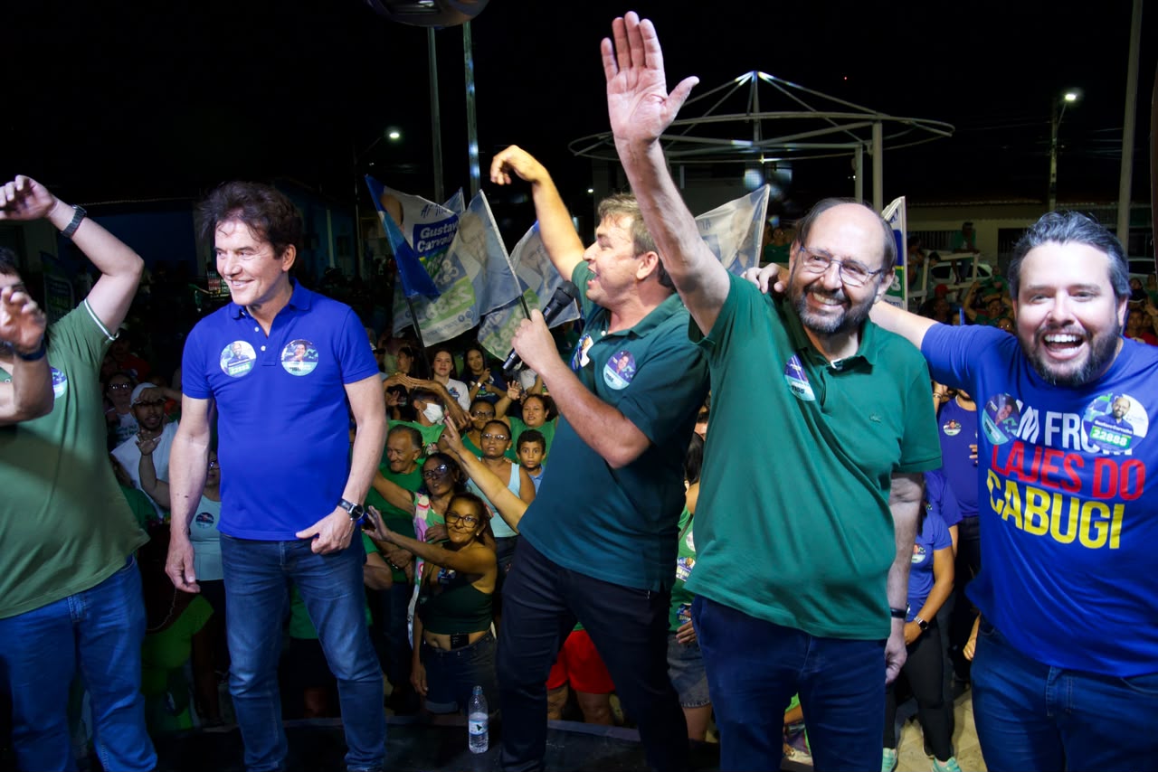 Gustavo Carvalho comício em Lajes