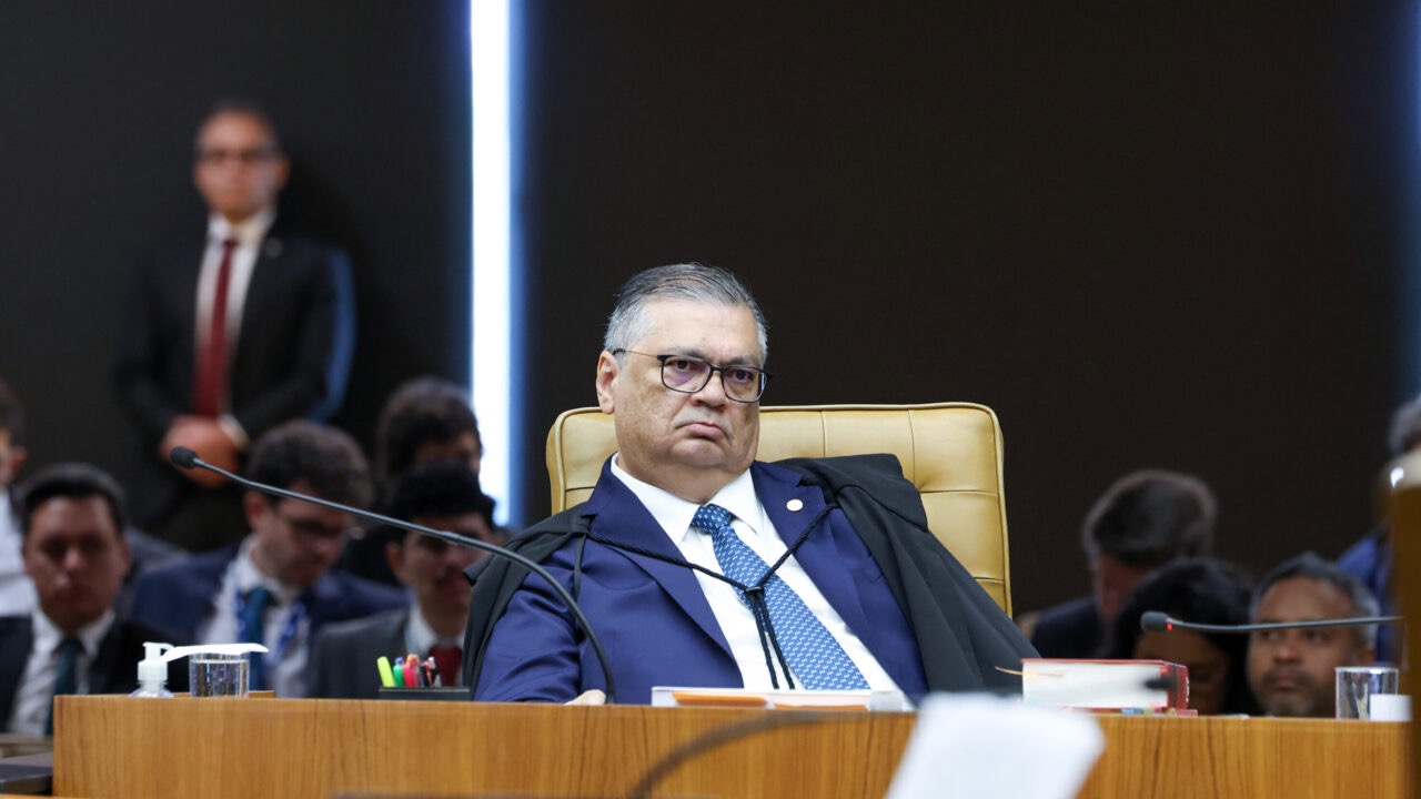 FLÁVIO DINO 