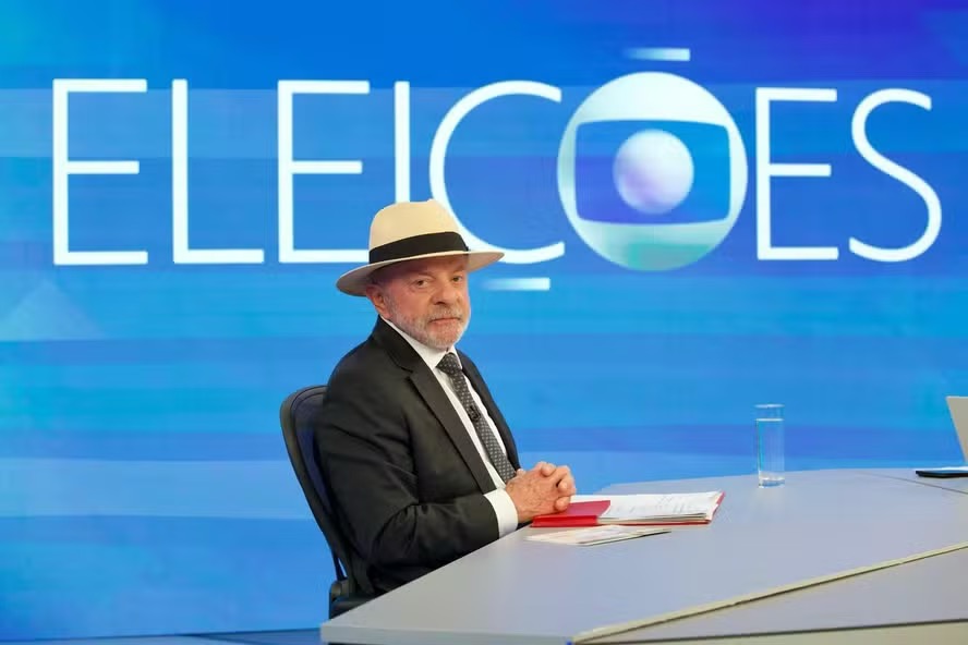 O presidente Lula (PT) em sabatina da TV Globo, no dia 27 de agosto — Foto: Globo/ Manoella Mello
