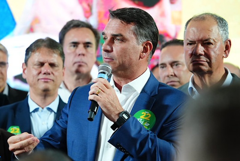 5efa07e1-flavio-bolsonaro-13out26-by-vittor-sales-div.jpg