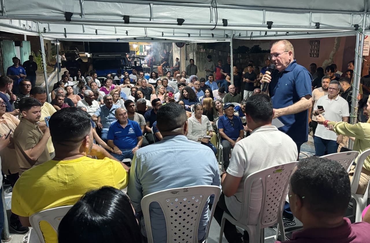 Prefeitura de São Gonçalo entrega duas ruas pavimentadas e com iluminação em LED no Novo Santo Antônio