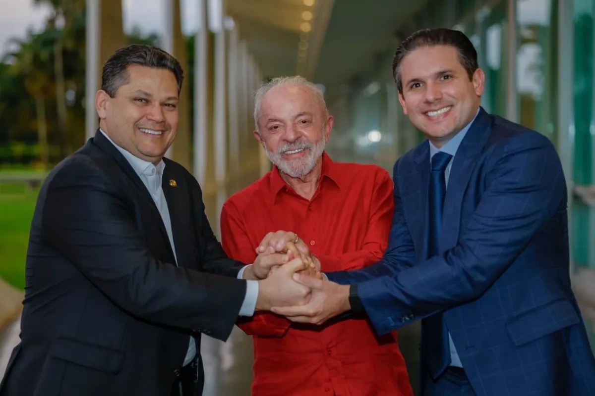 Motta, Alcolumbre, Lula  • Ricardo Stuckert/Planalto