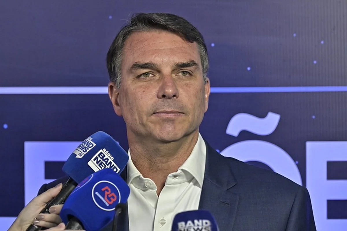 FLÁVIO BOLSONARO \ Renato Pizzutto/Band