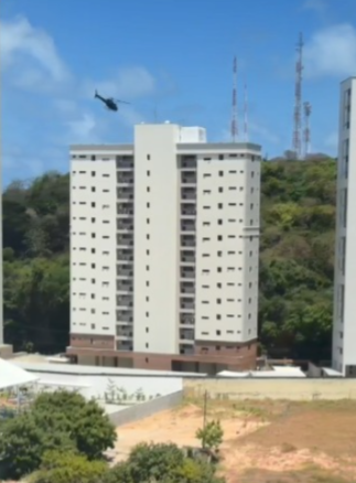Fim de manhã com muita polícia em Mãe Luiza