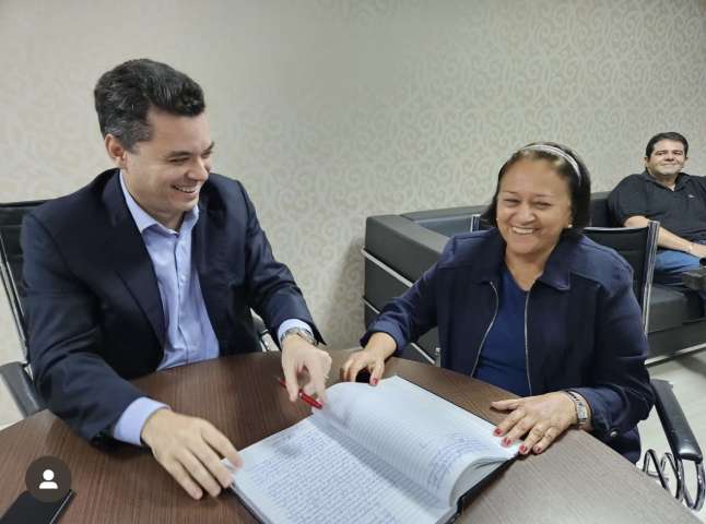 Walter Alves assume o governo do estado