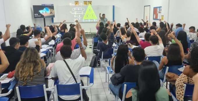 Curso gratuito preparatório para o Enem com inscrições abertas em Natal 