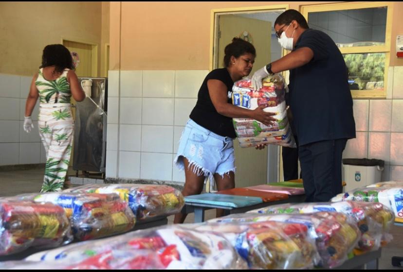 Projeto Merenda no Lar já beneficiou mais de 80% dos alunos da rede pública municipal de ensino de Natal