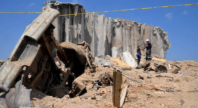 Sobe para 200 o número de mortos por megaexplosão em Beirute