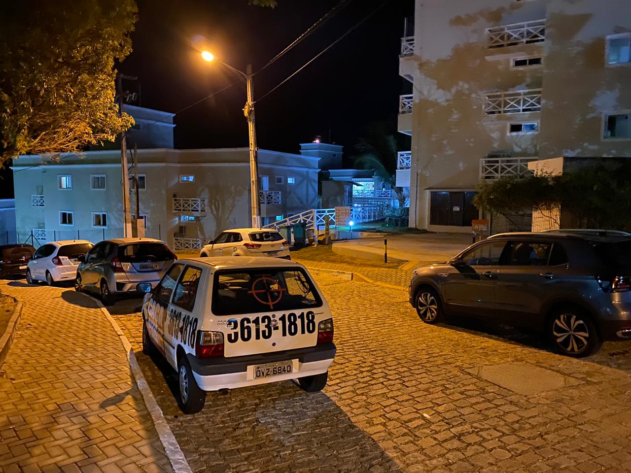 Contos: Guerra das baratas no Porto Brasil